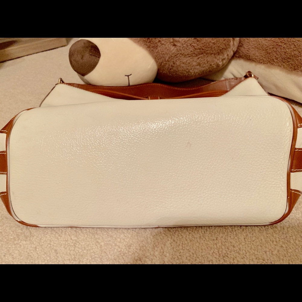 Dooney & Bourke - Picture 3 of 5